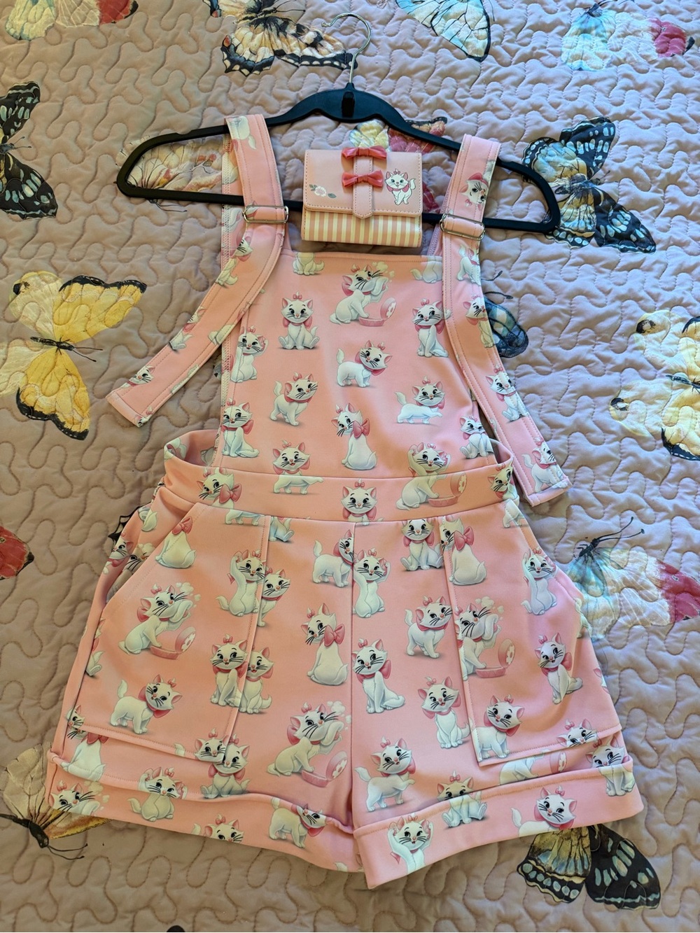 Blackmilk Marie Disney
Short Overalls with Marie Disney wallet - Picture 8 of 11